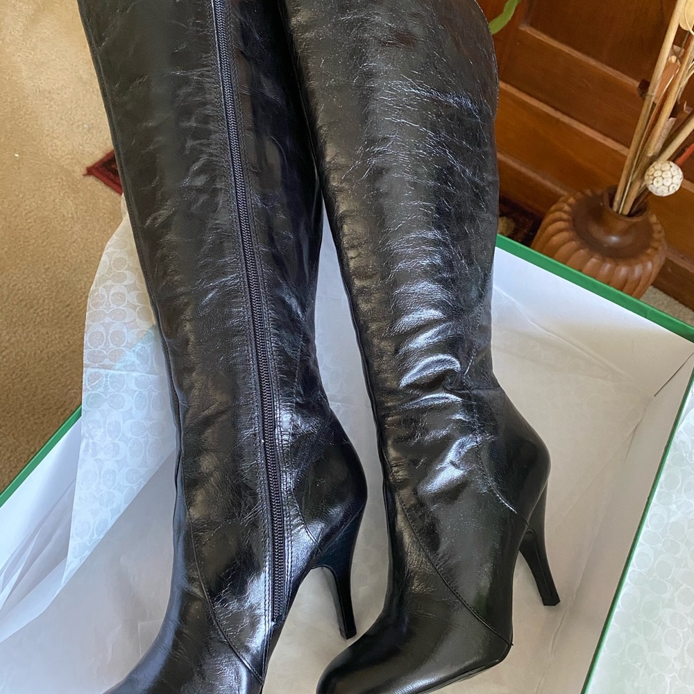 Nine West black leather boot (2.5 inch heel)